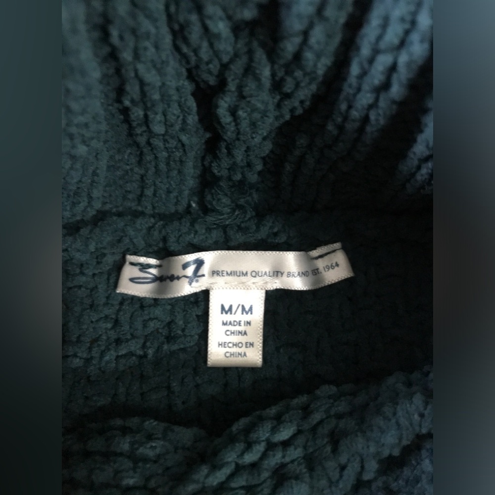 Chunky Green Knit - Picture 3 of 3